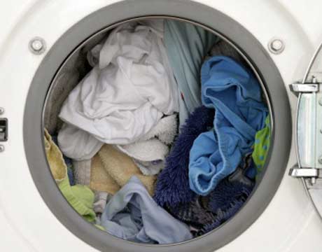 Lavar menos ropa-Ahorrar en la Lavandería