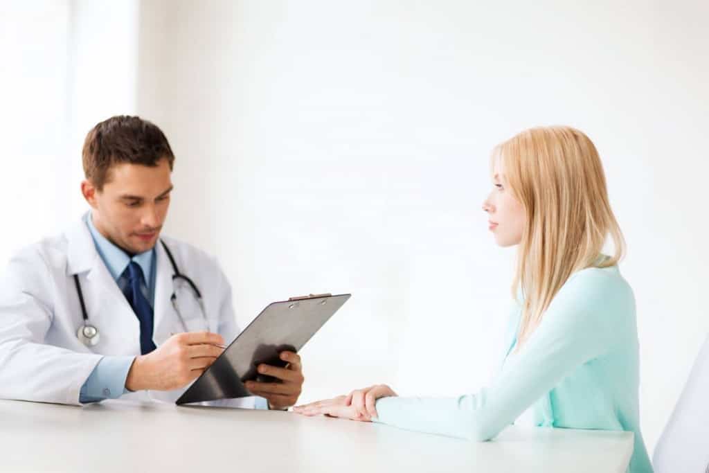 salud mujer visita al ginecologo privado